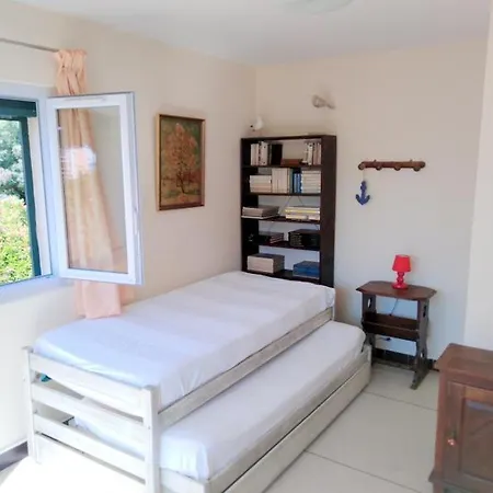 Strelizia Casa de Férias